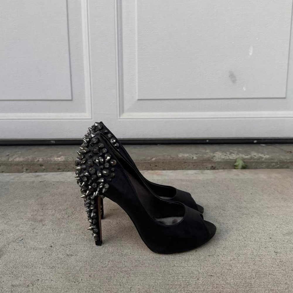 BLACK SAM EDELMAN SPIKE STUD HEELS